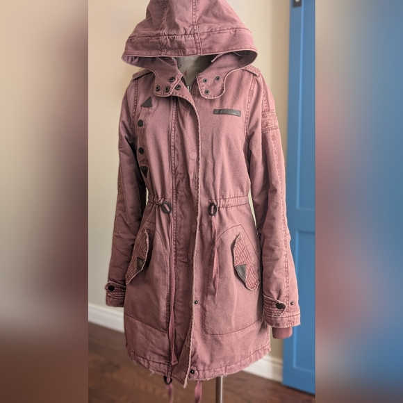 TRIPLE five Soul Women's Hooded Jacket in Mauve - Picture 4 of 15